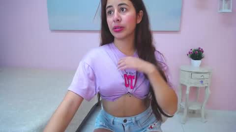 Snapshot of scarlett_clyde chatting on April 18, 12:31 pm Scarlett online show from April 18, 12:31 pm