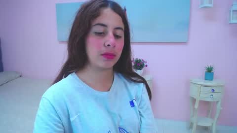 Snapshot of scarlett_clyde chatting on April 27, 12:36 pm Scarlett online show from April 27, 12:36 pm
