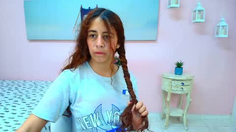 Snapshot of scarlett_clyde chatting on June 5, 12:33 pm Scarlett online show from June 5, 12:33 pm