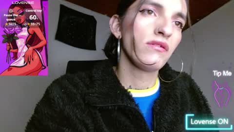 scarlet online show from April 12, 9:09 pm