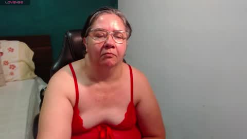 Snapshot of scarlett_duboi1 chatting on July 9, 12:15 am Scarlett online show from July 9, 12:15 am