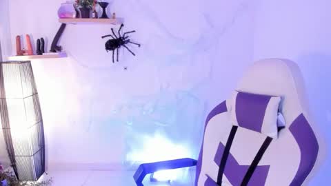 Snapshot of scarlett_enjoy1 chatting on October 15, 2:39 pm scarlett_enjoy1 online show from October 15, 2:39 pm