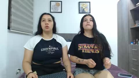 Scarlett and Jazmin online show from March 22, 1:20 am