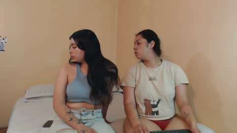 Scarlett and Jazmin online show from July 7, 6:56 pm