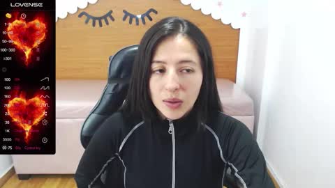 Snapshot of scarlett_percy_t chatting on February 16, 10:06 pm scarlett_percy_t online show from February 16, 10:06 pm