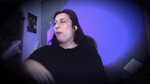 Snapshot of scarlett_sen chatting on May 28, 3:31 pm Mistress Scarlett online show from May 28, 3:31 pm