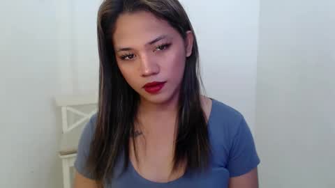 Snapshot of scarlett_sofia69 chatting on December 18, 6:21 am online show from December 18, 6:21 am