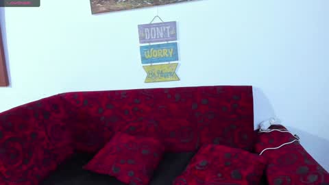 Snapshot of scarletta1215 chatting on January 18, 9:24 am Daniela Camacho online show from January 18, 9:24 am