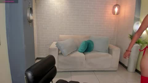 Snapshot of scarlettblaze1 chatting on November 12, 12:05 pm Sacrlett Blaze online show from November 12, 12:05 pm