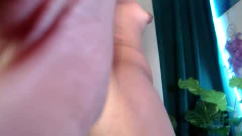 YOUR GIRLFRIEND online show from February 20, 6:19 am