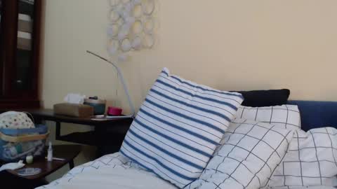 Snapshot of scarlettford chatting on February 19, 6:00 pm Scarlett online show from February 19, 6:00 pm