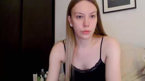 Snapshot of scarlettford chatting on November 27, 1:35 pm Scarlett online show from November 27, 1:35 pm