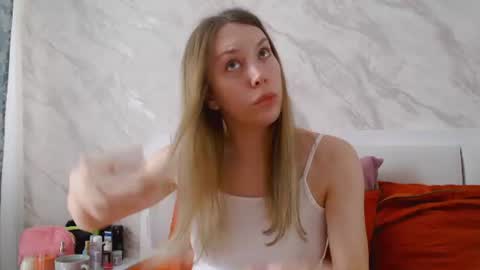 Snapshot of scarlettford chatting on June 13, 11:41 am Scarlett online show from June 13, 11:41 am