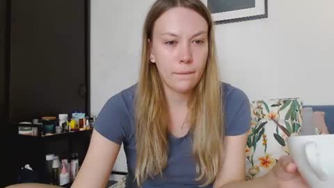 Snapshot of scarlettford chatting on July 25, 12:25 pm Scarlett online show from July 25, 12:25 pm