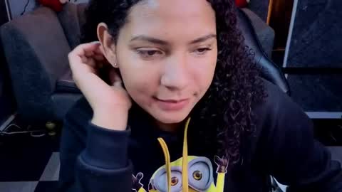 Scarletth b online show from April 18, 4:38 am