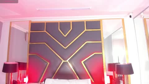 Snapshot of scarletthott1 chatting on February 21, 12:06 pm Scarlett Hot online show from February 21, 12:06 pm