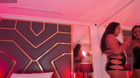 Snapshot of scarletthott1 chatting on September 17, 11:56 am Scarlett Hot online show from September 17, 11:56 am