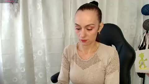 Snapshot of scarlettmilf_cg chatting on June 30, 3:02 pm Scarlett online show from June 30, 3:02 pm
