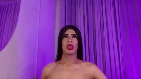 Snapshot of scarlettqueencs chatting on November 28, 3:53 am Scarlett online show from November 28, 3:53 am