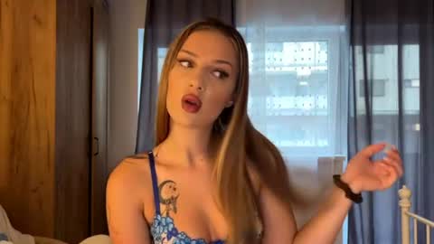 Snapshot of scarlettsmithz chatting on July 17, 3:24 am ScarlettSmithz online show from July 17, 3:24 am