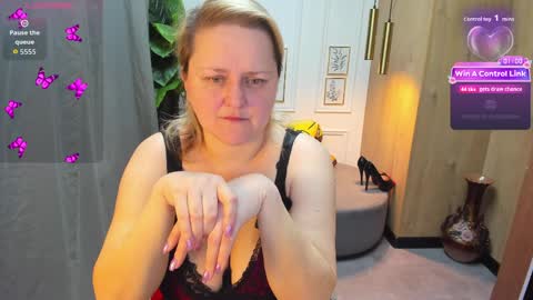 Scarlett online show from April 1, 5:41 am