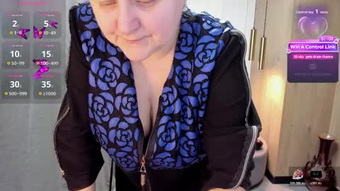 Scarlett online show from April 10, 5:45 am