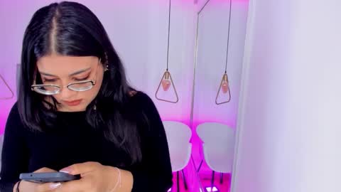 Scarlett Whitmore online show from December 4, 4:33 am