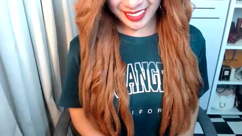 Snapshot of scarletxxxx chatting on February 26, 3:00 pm Queen Scarlet online show from February 26, 3:00 pm