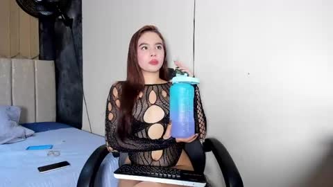 scarletzaint online show from May 8, 9:09 pm