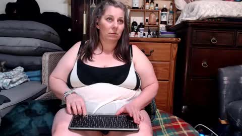 Snapshot of scarlotta chatting on March 12, 9:56 pm Scarlotta online show from March 12, 9:56 pm