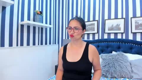 Scarlet  online show from April 13, 8:14 pm