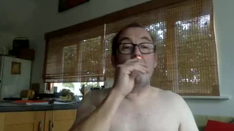Snapshot of scbiggersballs chatting on October 7, 7:16 am scbiggersballs online show from October 7, 7:16 am