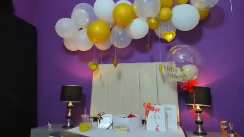 SCARLET online show from February 15, 2:47 pm