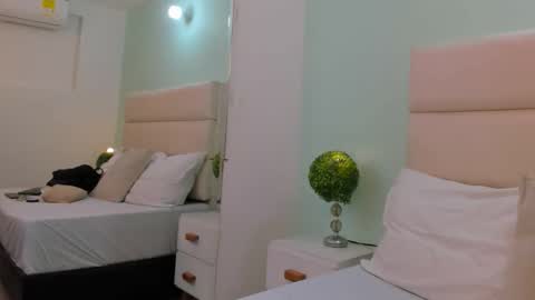 SCARLET online show from March 14, 11:15 am