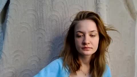 Snapshot of scented_elsa chatting on June 4, 8:15 pm Elsa online show from June 4, 8:15 pm