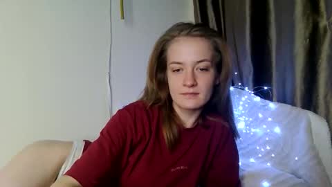 Snapshot of scented_elsa chatting on June 6, 5:50 pm Elsa online show from June 6, 5:50 pm