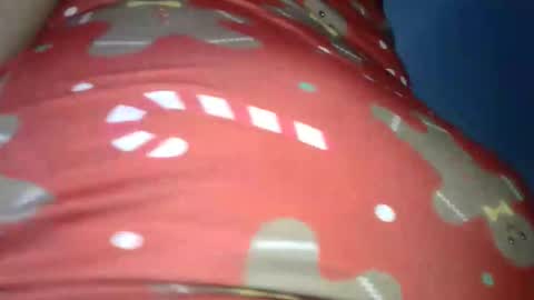 Snapshot of schoco_milf chatting on November 11, 11:43 am mai latina online show from November 11, 11:43 am