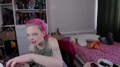 Rina online show from March 7, 7:16 am