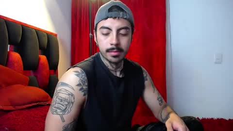 Alejandro help me to reach 200 thumps up online show from April 11, 7:56 am