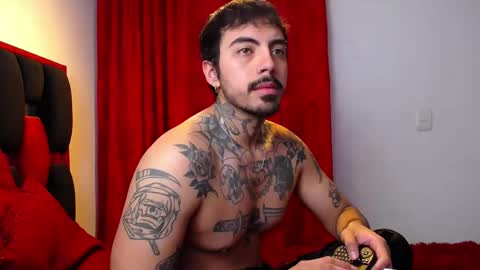 Snapshot of scockpion_ chatting on April 25, 7:11 am Alejandro help me to reach 200 thumps up online show from April 25, 7:11 am