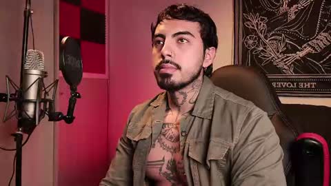 Alejandro help me to reach 200 thumps up online show from June 21, 9:34 am