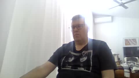 Snapshot of scoobs71 chatting on June 11, 2:22 am Scoobs online show from June 11, 2:22 am