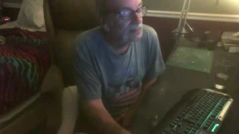 scotsman_62 online show from March 28, 7:08 am