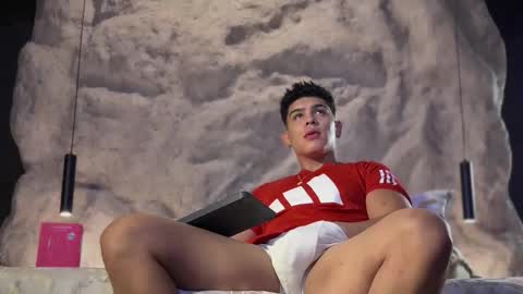 Andrew Flintt online show from February 26, 3:49 am