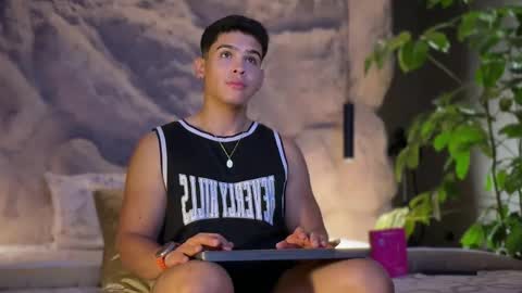 Andrew Flintt online show from March 28, 1:16 am