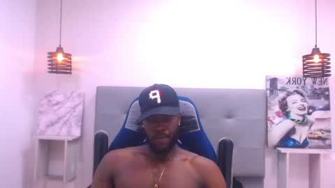 Snapshot of scottdamar chatting on November 6, 11:48 pm Damar online show from November 6, 11:48 pm