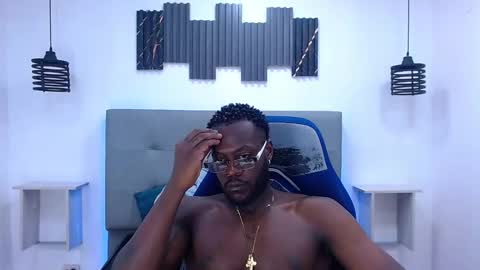 Snapshot of scottdamar chatting on November 26, 7:48 pm Damar online show from November 26, 7:48 pm