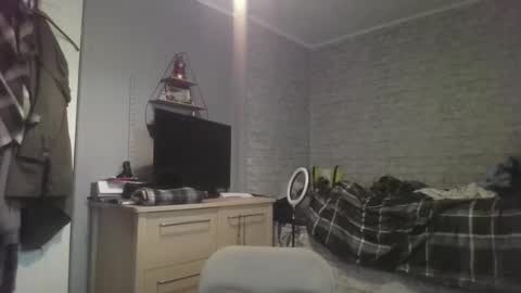 Richard James online show from April 16, 4:30 pm