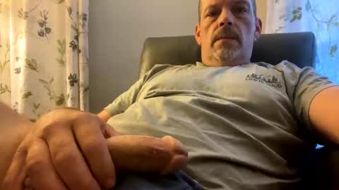 Snapshot of scottj603603 chatting on September 27, 11:15 am scottj603603 online show from September 27, 11:15 am