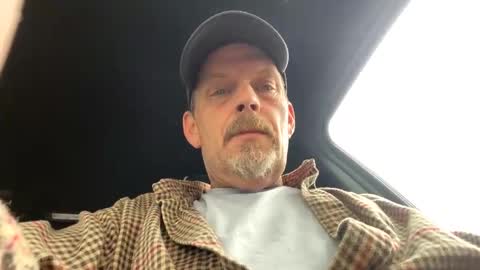 Snapshot of scottj603603 chatting on October 13, 4:07 pm scottj603603 online show from October 13, 4:07 pm